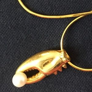 Lobster claw with pearl charm